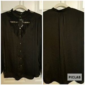 NWT H&M Long hem collar less button down shirt